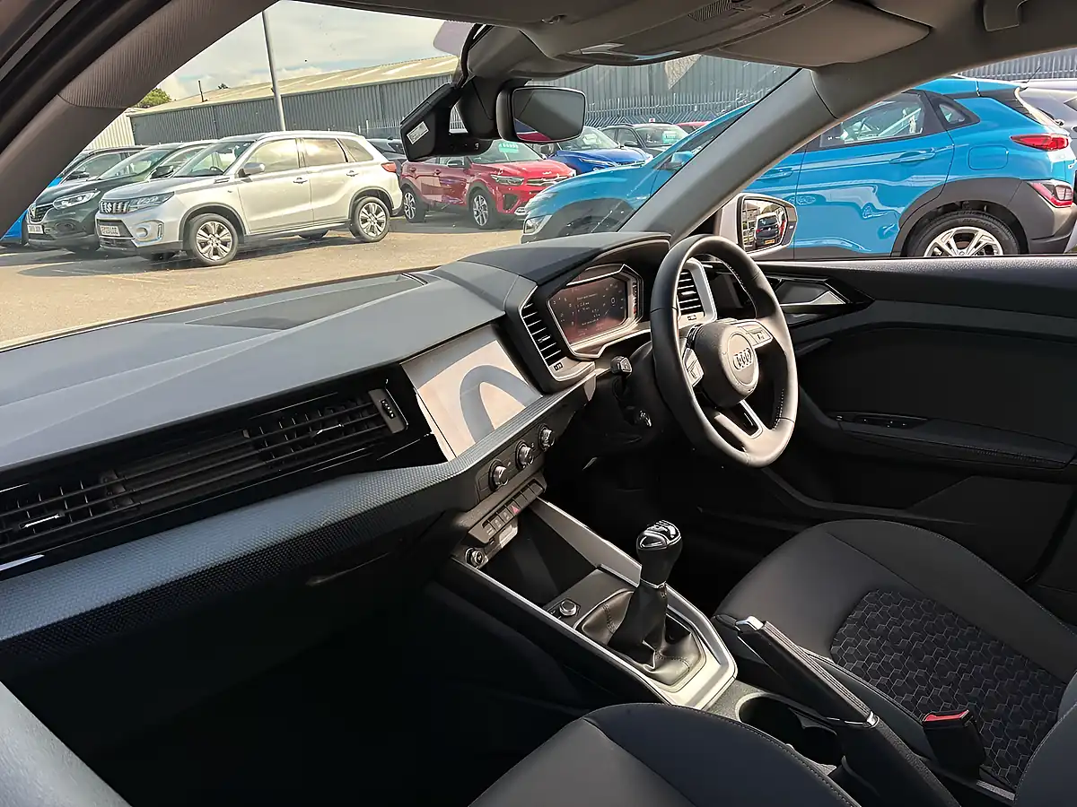 Used 2019 Audi A1 Sport White - Interior and Exterior details 11