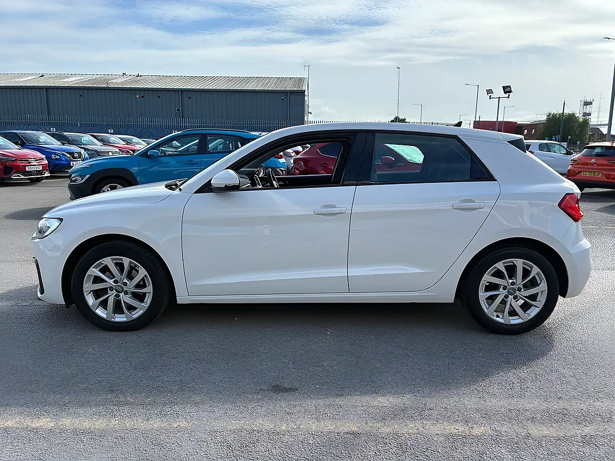 Used 2019 Audi A1 Sport White - Interior and Exterior details 16