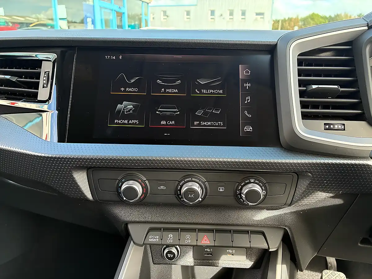 Used 2019 Audi A1 Sport White - Interior and Exterior details 20