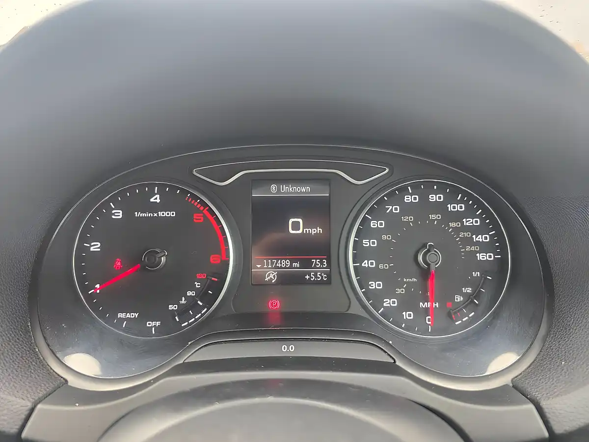 Used 2019 Audi A3 Se Technik Sportback Silver - Interior and Exterior details 10