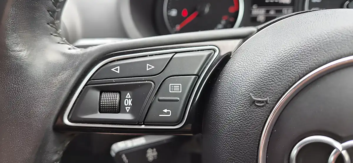 Used 2019 Audi A3 Se Technik White - Interior and Exterior details 11