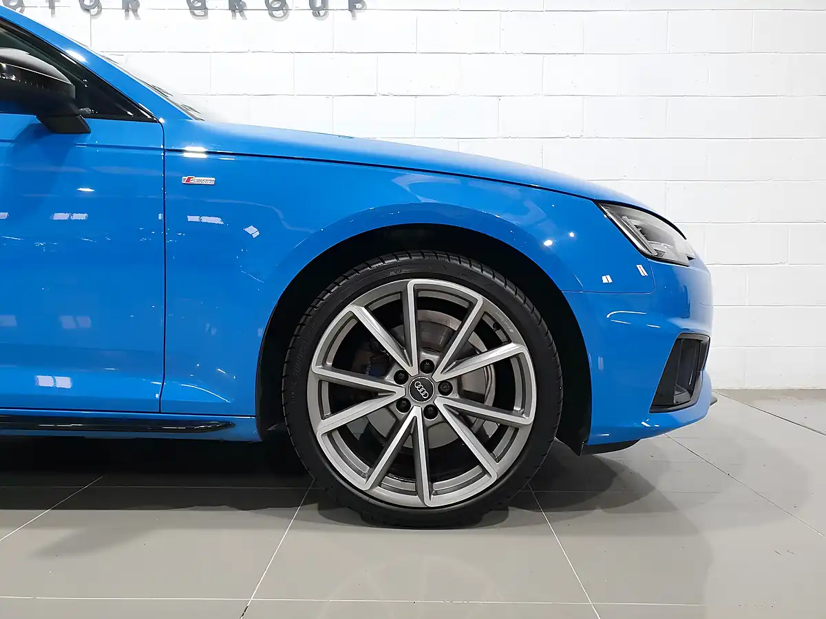 Used 2019 Audi A4 Avant Black Edition Turbo Blue - Interior and Exterior details 15