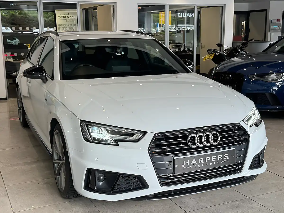Used 2019 Audi A4 Avant Black Edition White - Interior and Exterior details 13