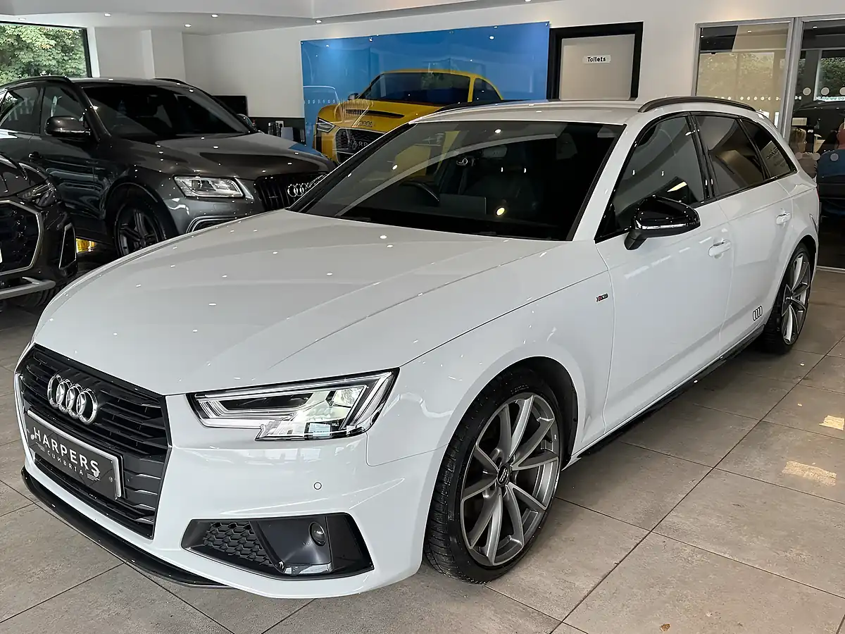 Used 2019 Audi A4 Avant Black Edition White - Interior and Exterior details 15