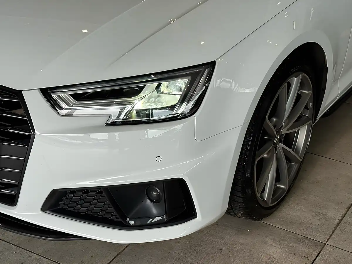 Used 2019 Audi A4 Avant Black Edition White - Interior and Exterior details 4