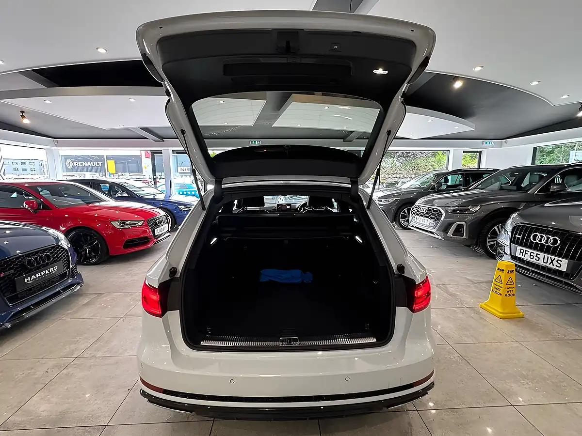 Used 2019 Audi A4 Avant Black Edition White - Interior and Exterior details 6