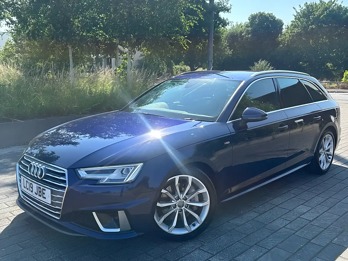 Used 2019 Audi A4 Avant S Line Blue - Interior and Exterior details 10