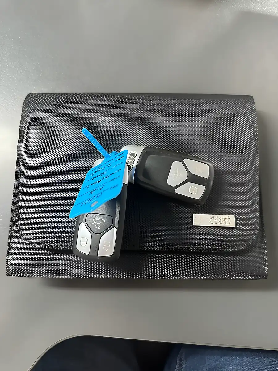 Used 2019 Audi A4 Avant S Line Blue - Interior and Exterior details 20