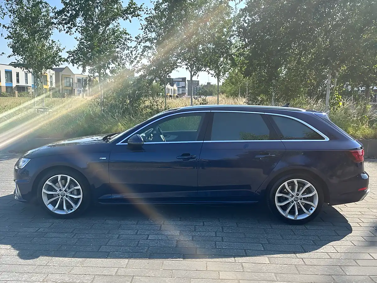 Used 2019 Audi A4 Avant S Line Blue - Interior and Exterior details 8