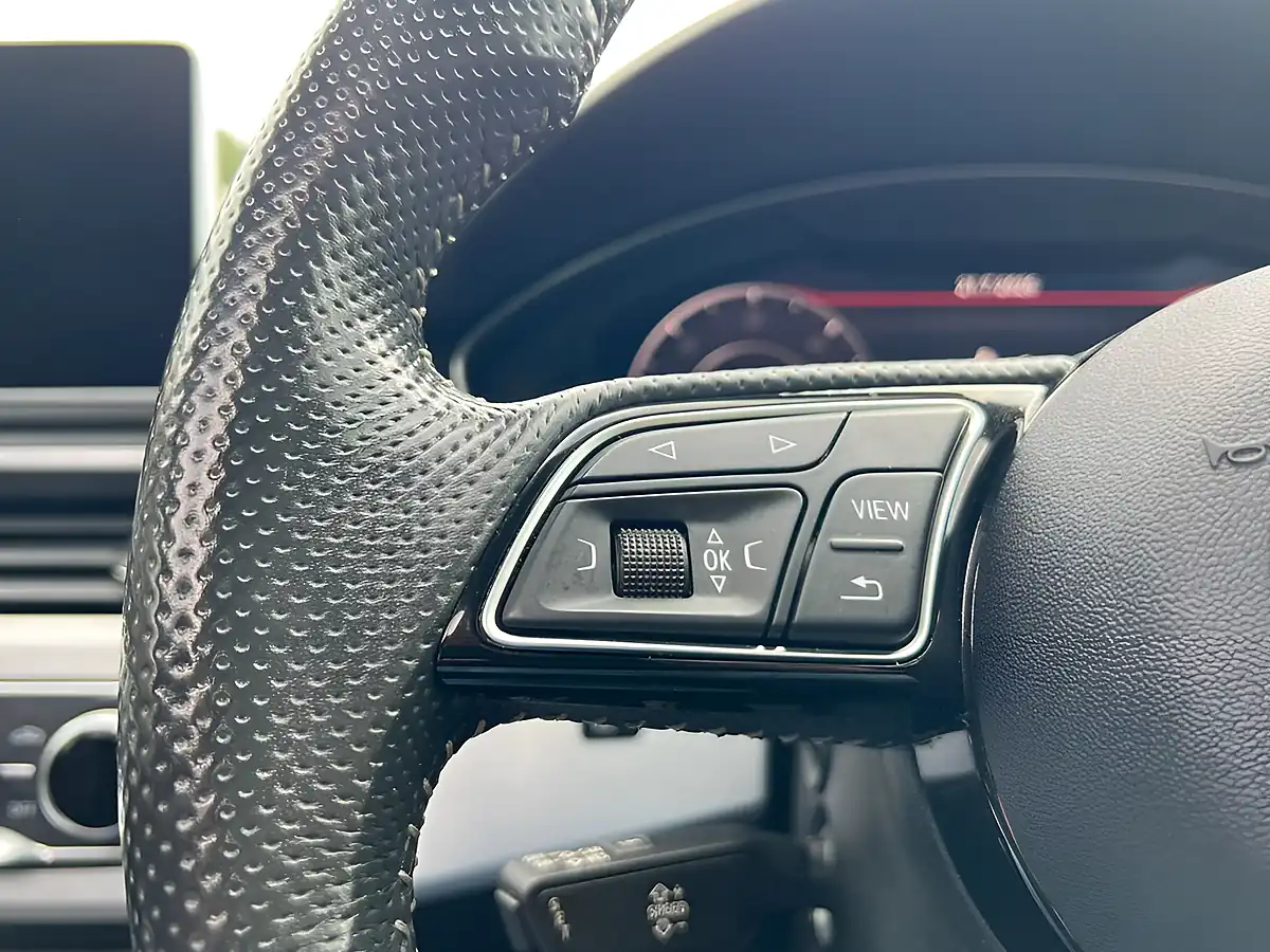 Used 2019 Audi A4 Avant S Line Grey - Interior and Exterior details 19