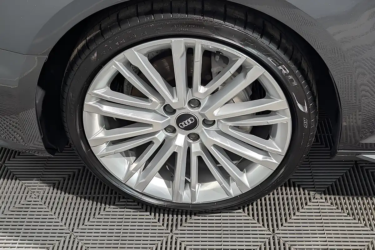 Used 2019 Audi A4 Avant S Line Grey - Interior and Exterior details 9