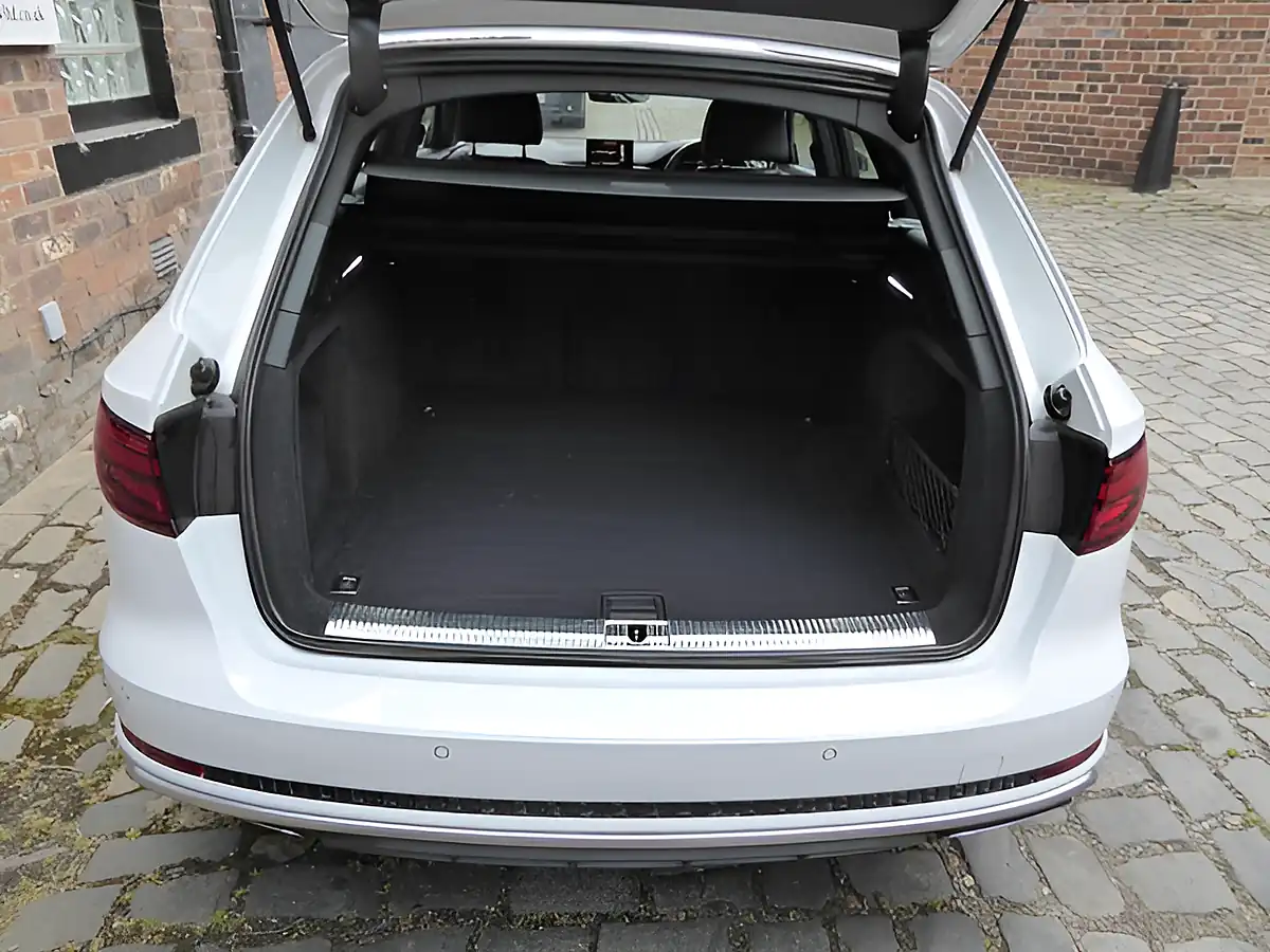 Used 2019 Audi A4 Avant S Line White - Interior and Exterior details 15