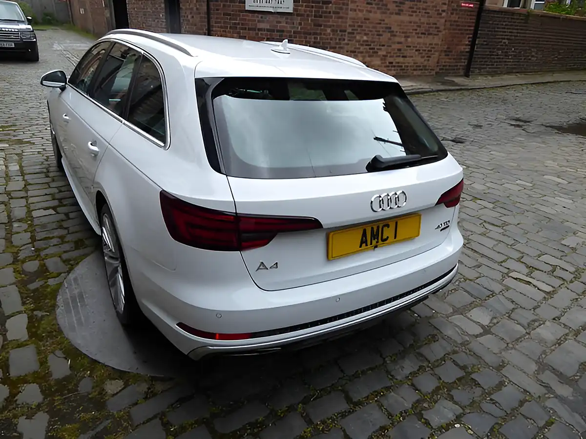 Used 2019 Audi A4 Avant S Line White - Interior and Exterior details 7