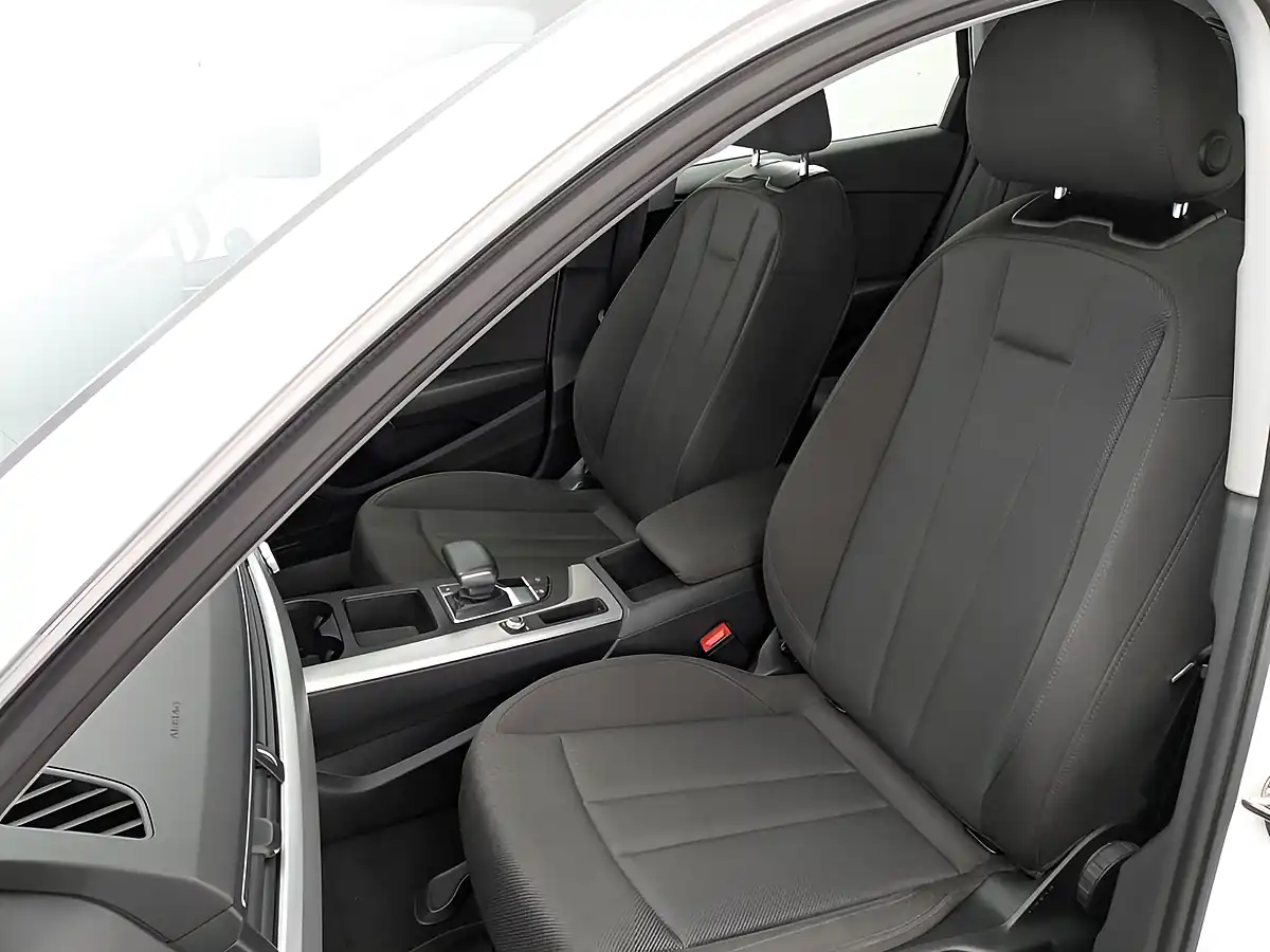 Used 2019 Audi A4 Avant Technik White - Interior and Exterior details 14
