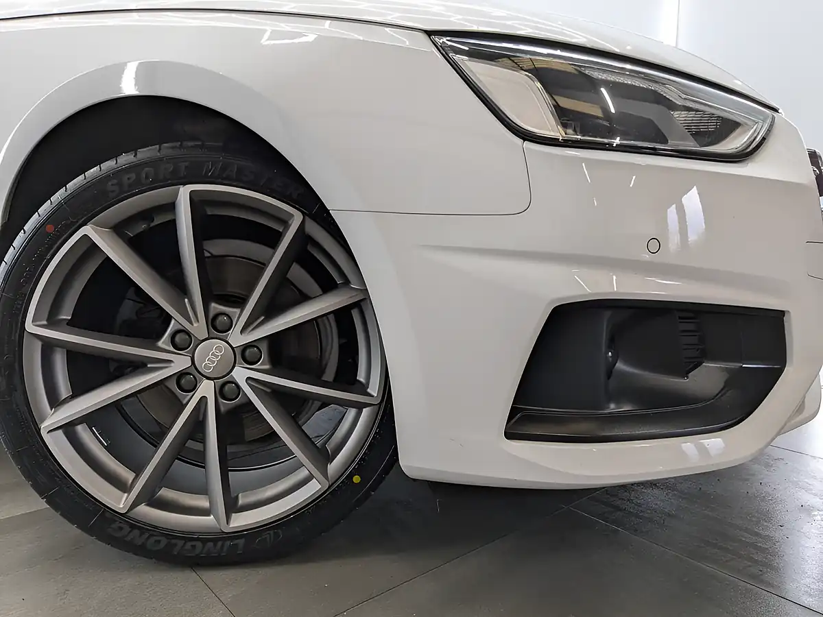 Used 2019 Audi A4 Avant Technik White - Interior and Exterior details 9