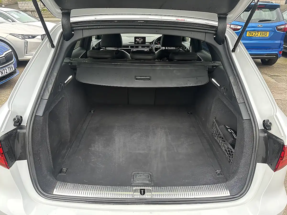 Used 2019 Audi A4 Black Edition White - Interior and Exterior details 15