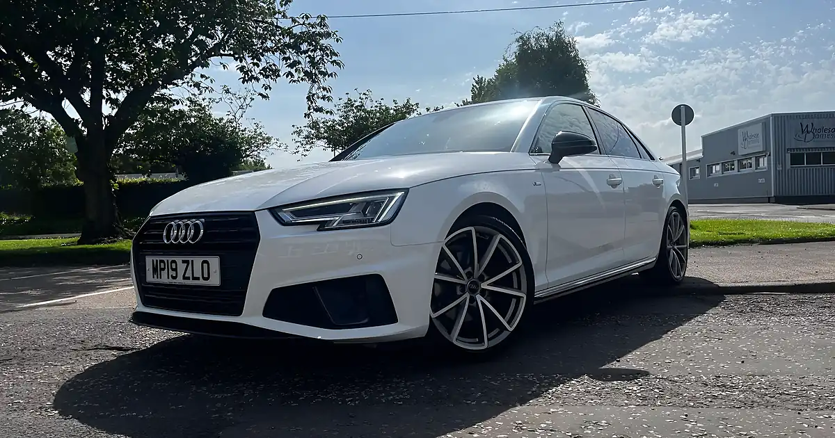 Used 2019 Audi A4 Black Edition White - Front View