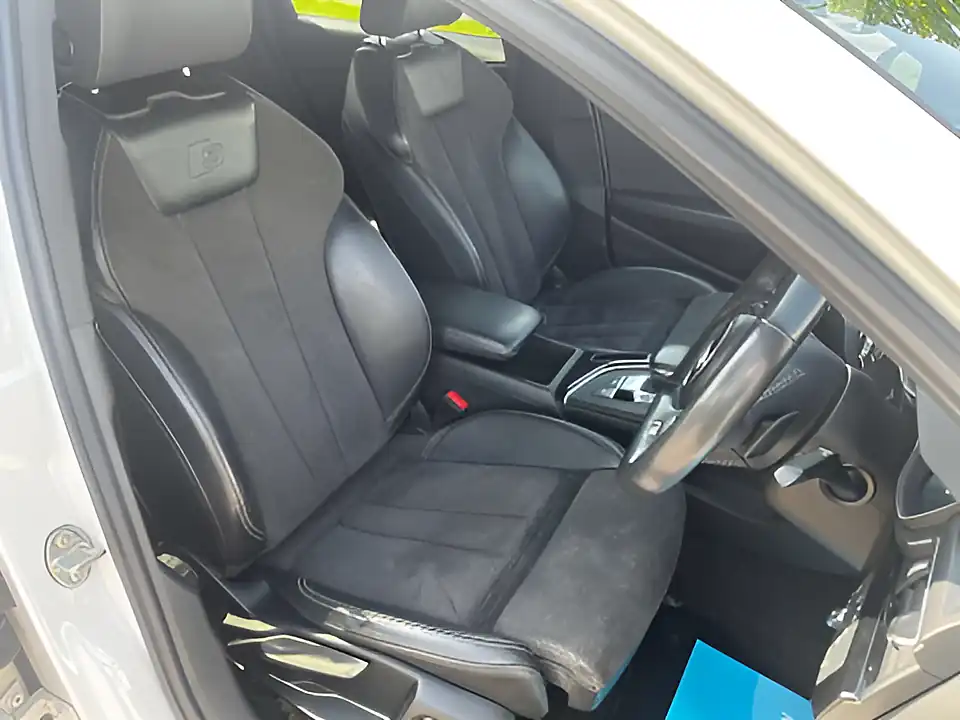 Used 2019 Audi A4 Black Edition White - Interior and Exterior details 9