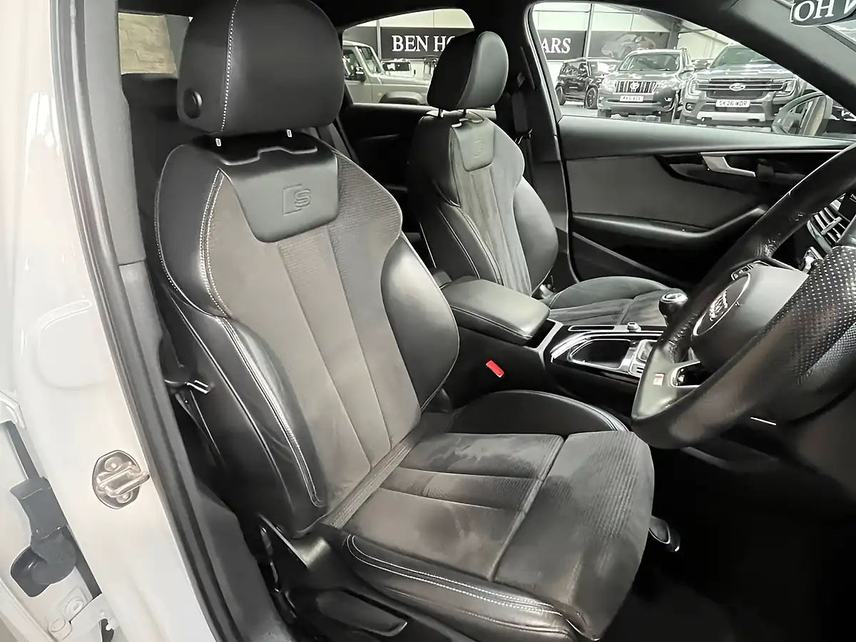 Used 2019 Audi A4 Black Edition White - Interior and Exterior details 10