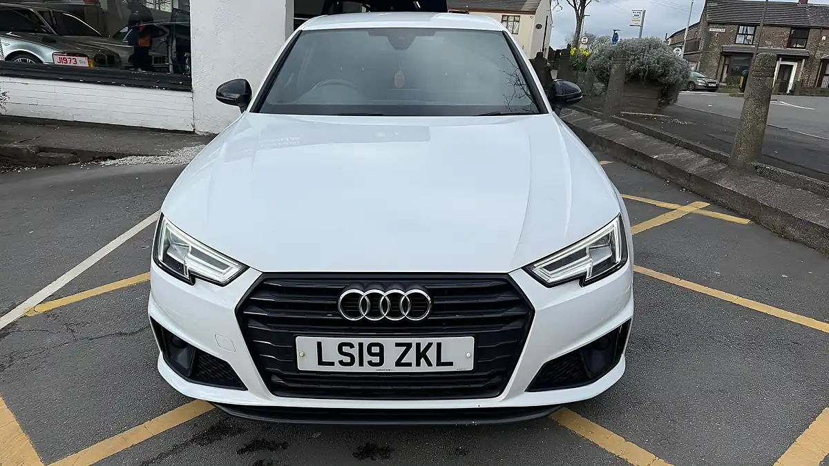 Used 2019 Audi A4 Black Edition White - Interior and Exterior details 8
