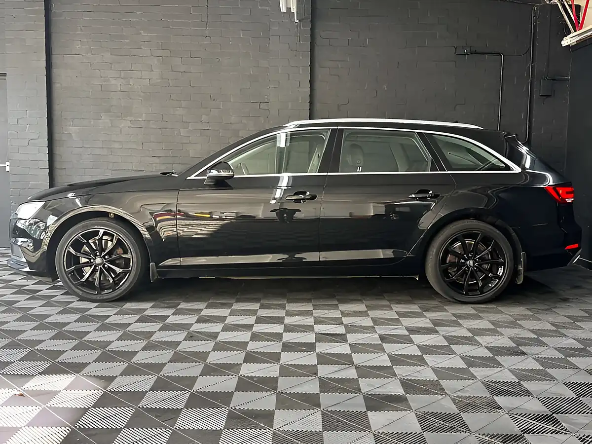 Used 2019 Audi A4 Sport Brilliant Black - Interior and Exterior details 10