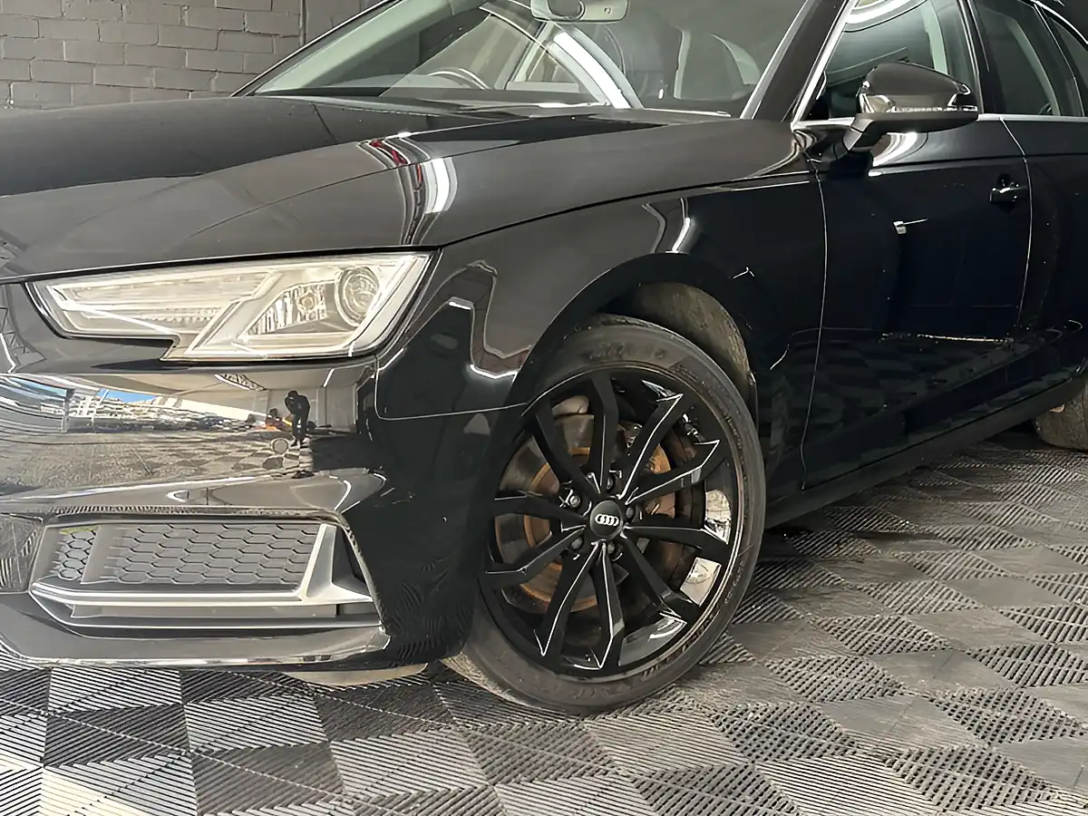 Used 2019 Audi A4 Sport Brilliant Black - Interior and Exterior details 4