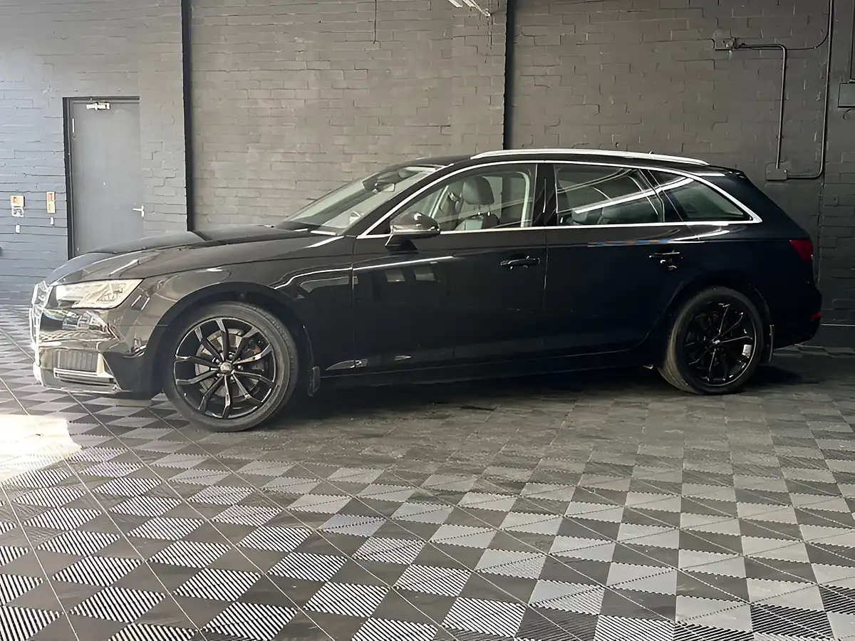 Used 2019 Audi A4 Sport Brilliant Black - Interior and Exterior details 5