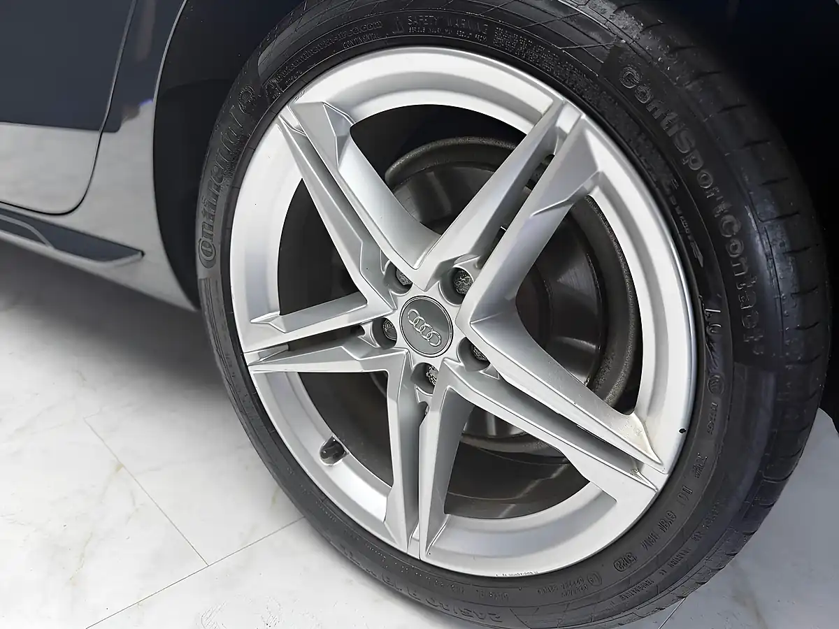 Used 2019 Audi A4 Sport Grey - Interior and Exterior details 10
