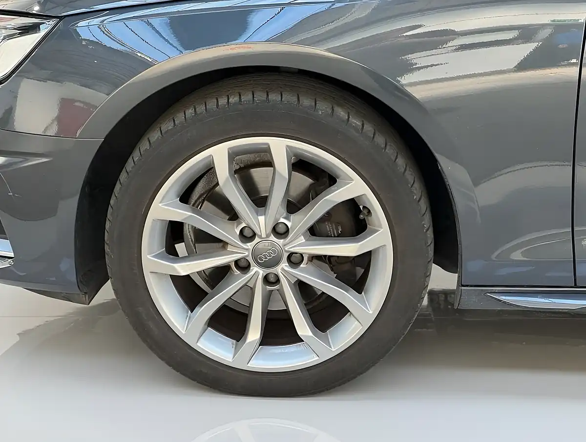 Used 2019 Audi A4 Sport Grey - Interior and Exterior details 6