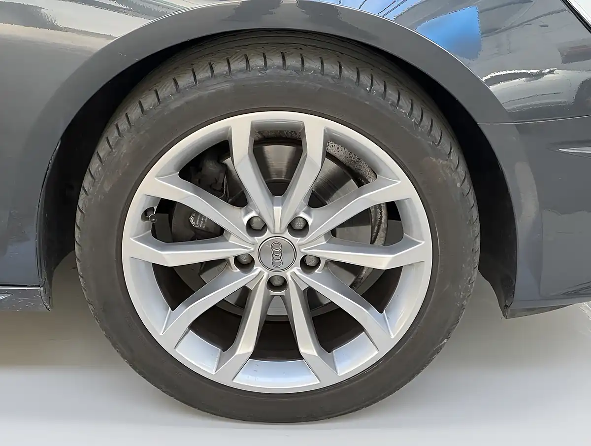 Used 2019 Audi A4 Sport Grey - Interior and Exterior details 9