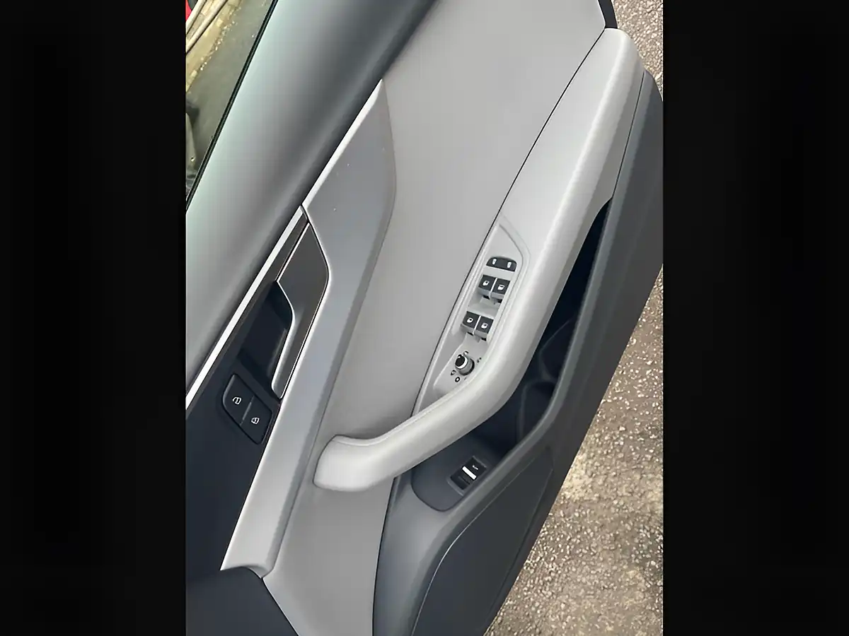 Used 2019 Audi A4 Technik Grey - Interior and Exterior details 16
