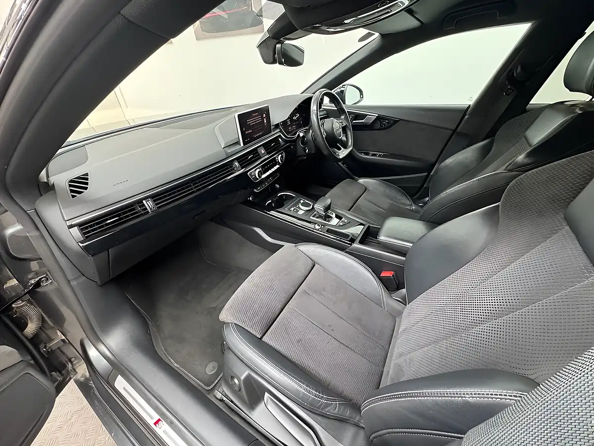 Used 2019 Audi A5 Black Edition Grey - Interior and Exterior details 14
