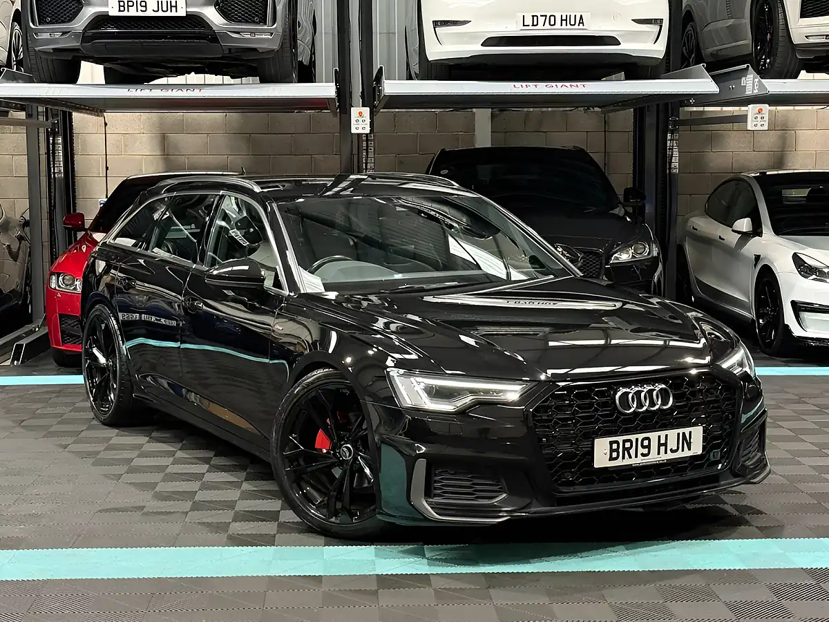 Used 2019 Audi A6 Avant S Line Black - Front View