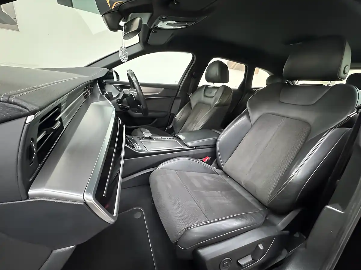 Used 2019 Audi A6 Avant S Line Grey - Interior and Exterior details 11
