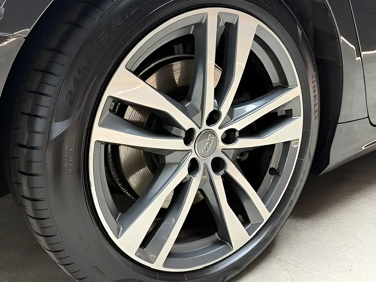Used 2019 Audi A6 Avant S Line Vesuvius Grey - Interior and Exterior details 14