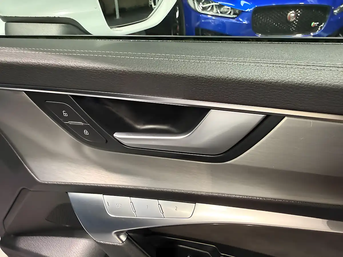 Used 2019 Audi A6 Avant S Line White - Interior and Exterior details 16