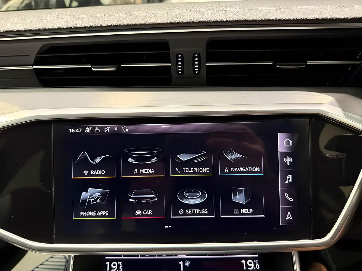 Used 2019 Audi A6 Avant S Line White - Interior and Exterior details 18