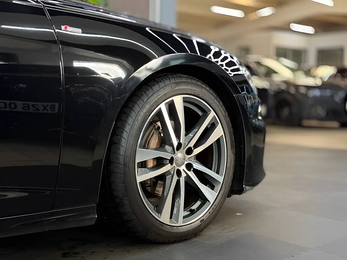 Used 2019 Audi A6 S Line [7X Audi Services & Huge Spec] Black - Interior and Exterior details 8