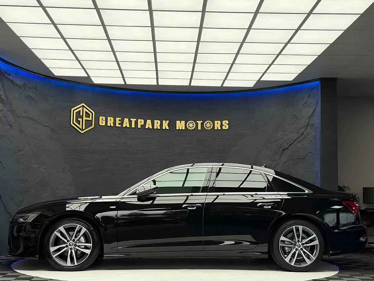 Used 2019 Audi A6 S Line Black - Interior and Exterior details 8