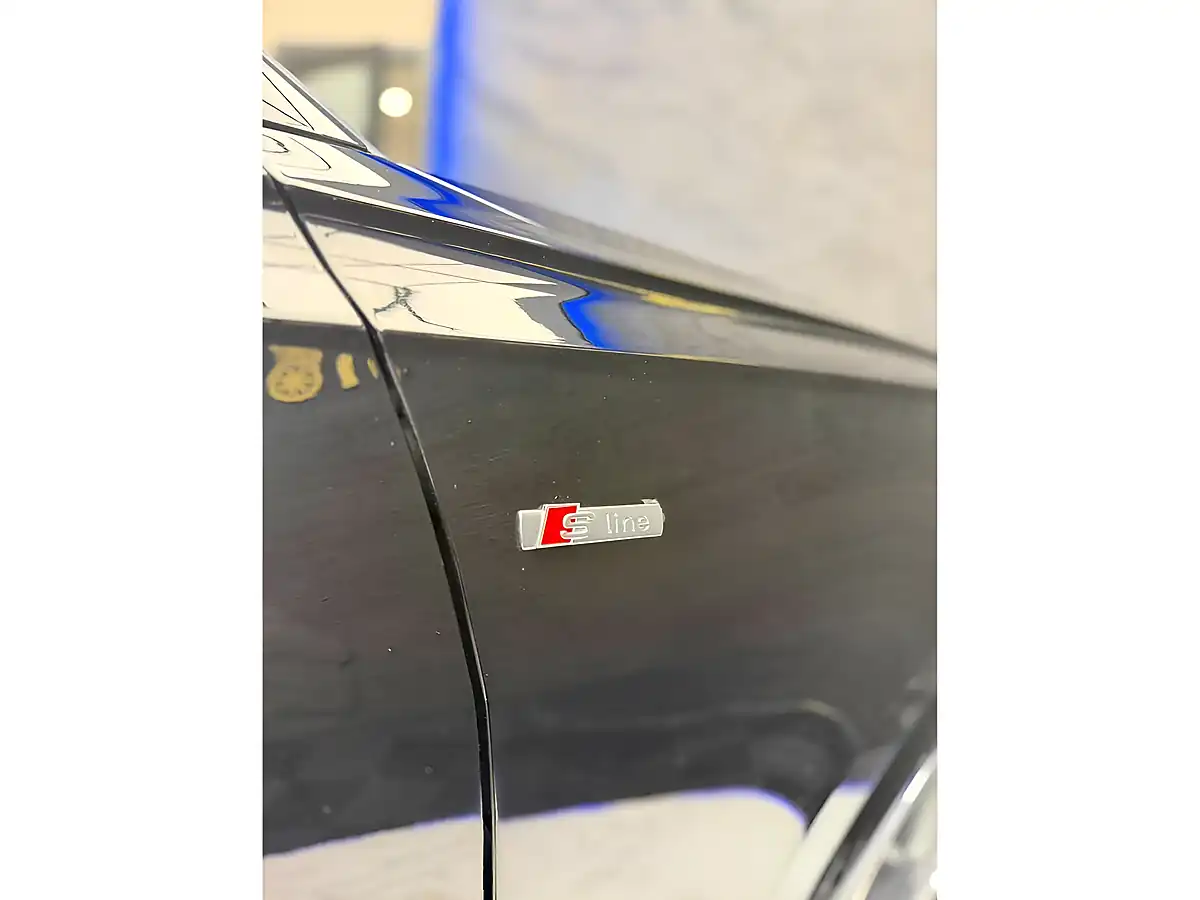 Used 2019 Audi A6 S Line Black - Interior and Exterior details 9