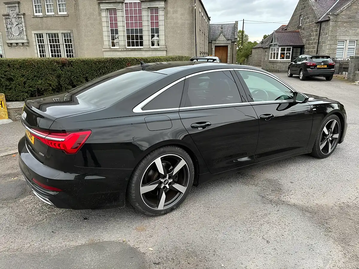 Used 2019 Audi A6 S Line Black - Interior and Exterior details 6