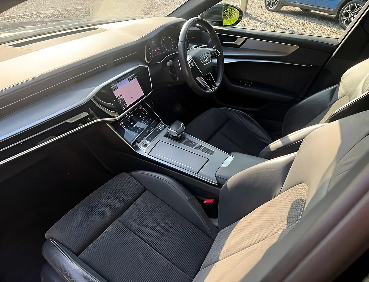 Used 2019 Audi A6 S Line Brilliant Black - Interior and Exterior details 16