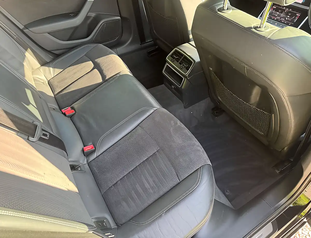 Used 2019 Audi A6 S Line Brilliant Black - Interior and Exterior details 17