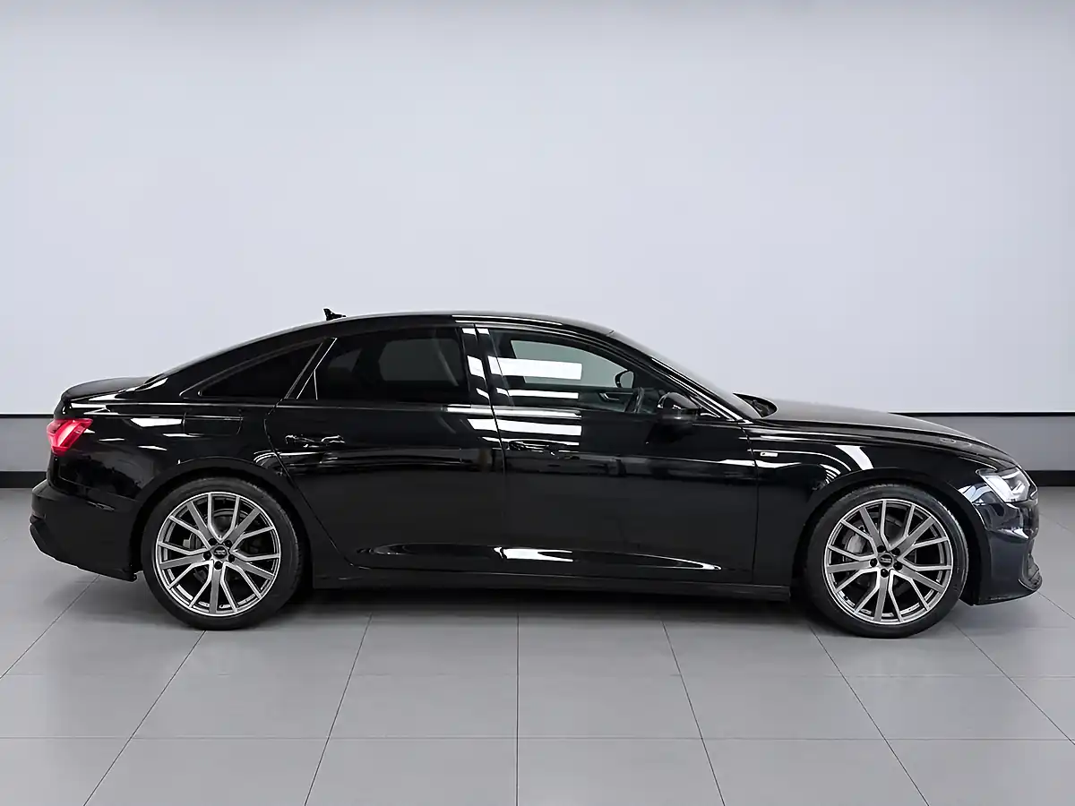 Used 2019 Audi A6 Saloon Black Edition Black - Interior and Exterior details 3
