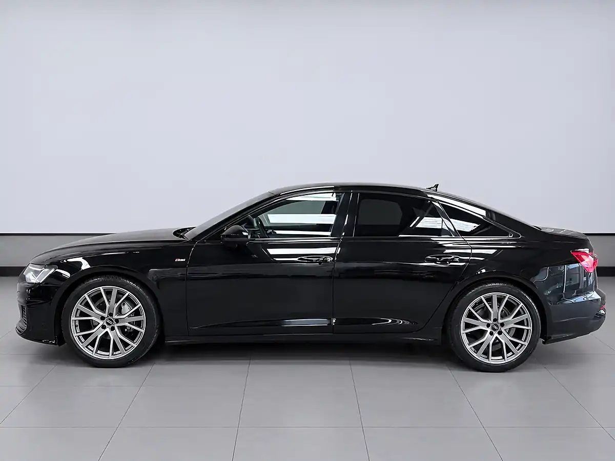Used 2019 Audi A6 Saloon Black Edition Black - Interior and Exterior details 4