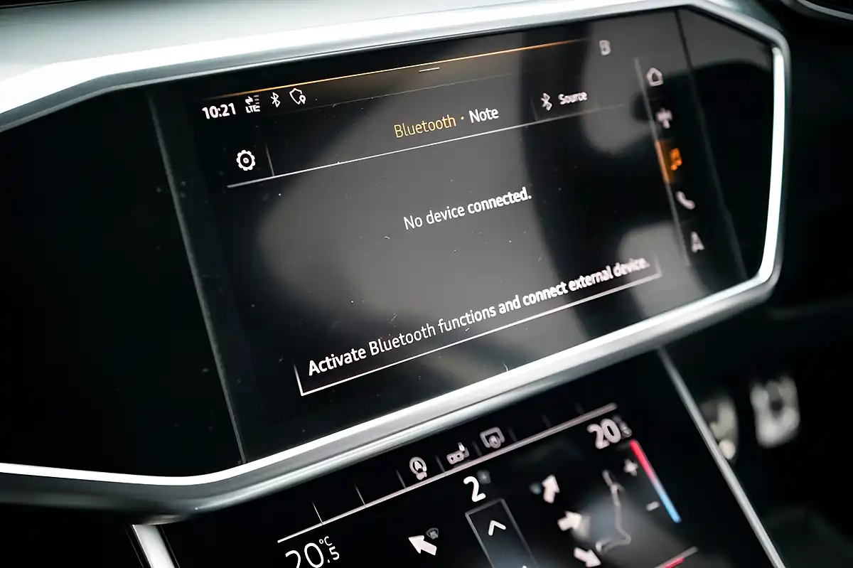 Used 2019 Audi A6 Saloon Black Edition Silver - Interior and Exterior details 18