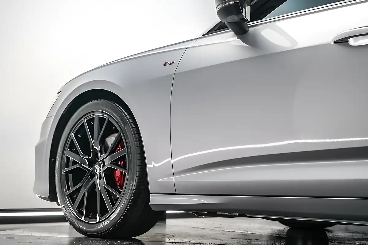 Used 2019 Audi A6 Saloon Black Edition Silver - Interior and Exterior details 6