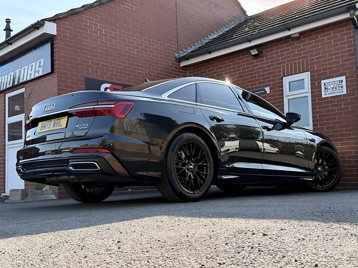 Used 2019 Audi A6 Saloon S Line Grey - Interior and Exterior details 10