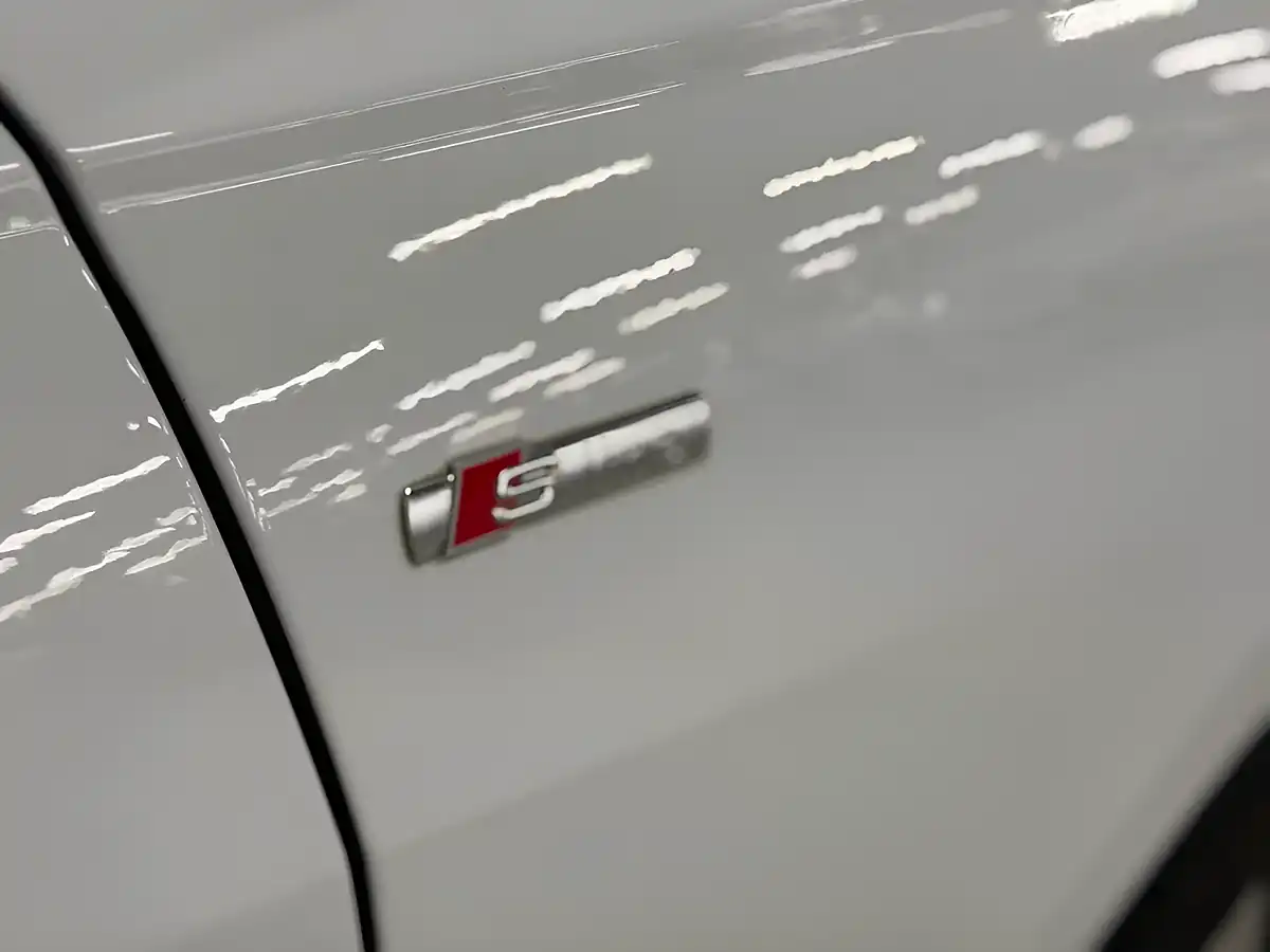 Used 2019 Audi A6 Saloon S Line White - Interior and Exterior details 19