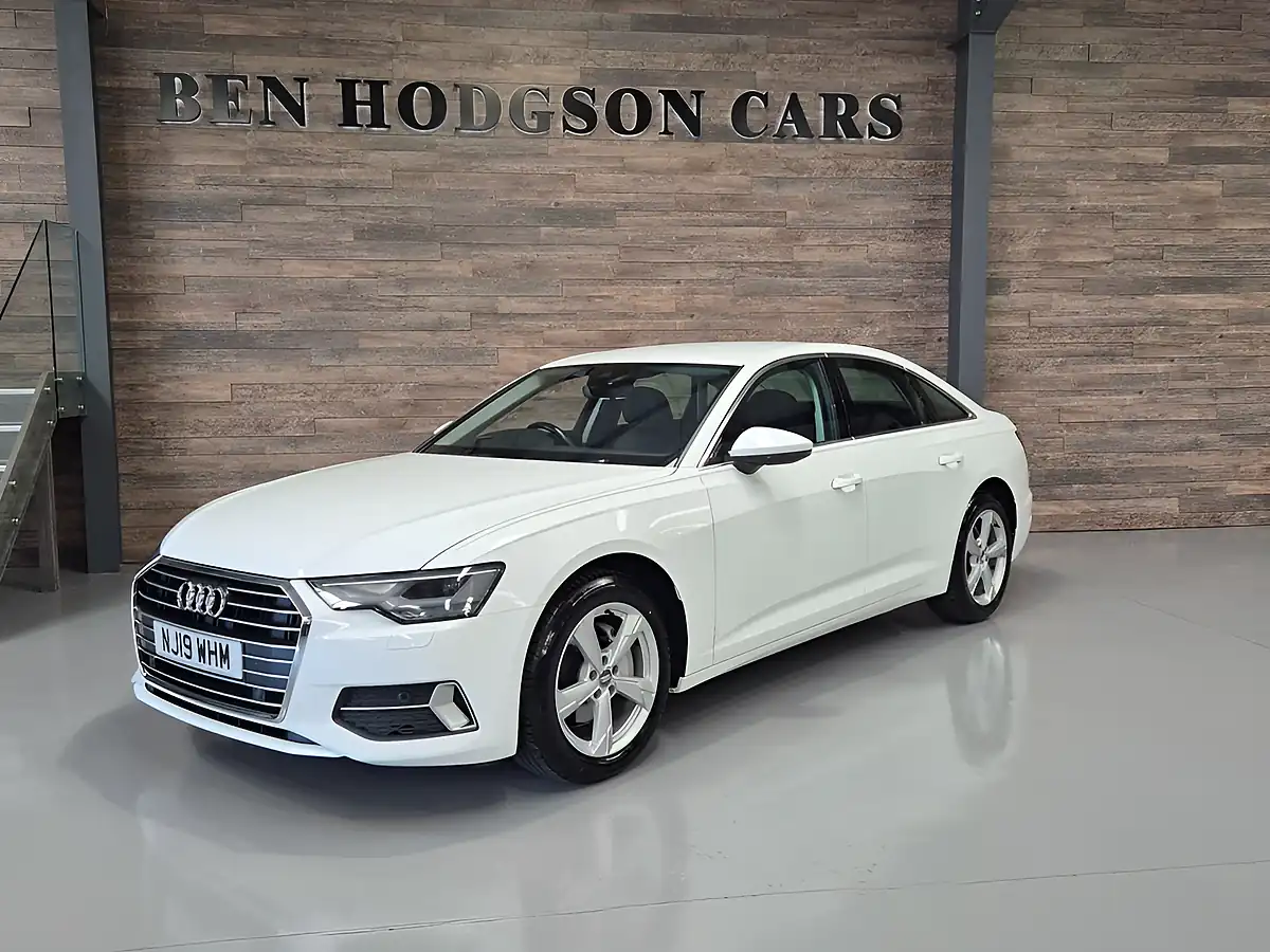 Used 2019 Audi A6 Saloon Sport White - Front View